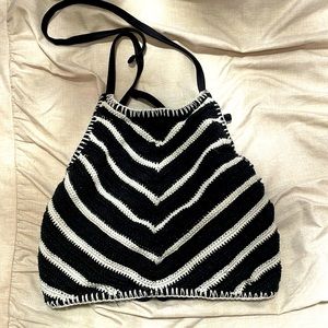Comfort bikini top. Perfect for boat days/tubing, non slip.